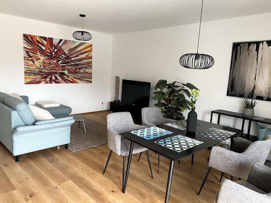 Modernes City-Appartement Neustadt an der Weinstrasse Exterior photo